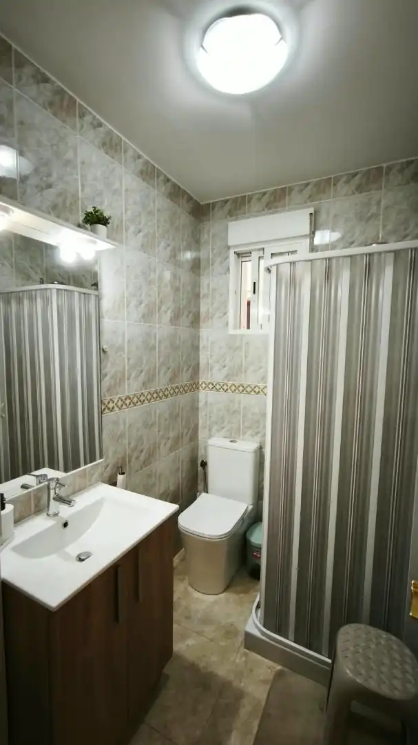 Baño de Planta baja de alquiler en Benicarló con Amueblado