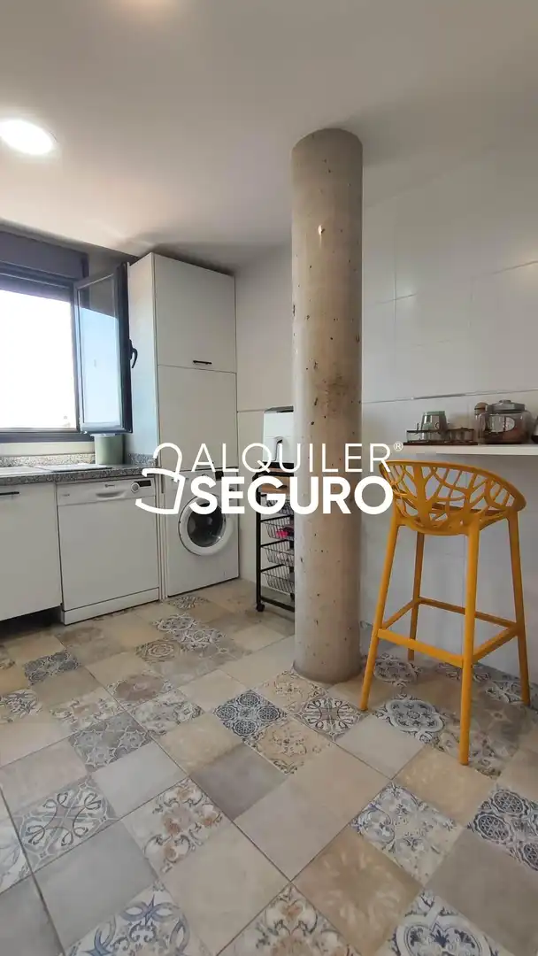 Küche von Dachboden zur Miete in Sagunto / Sagunt mit Klimaanlage, Terrasse und Abstellraum