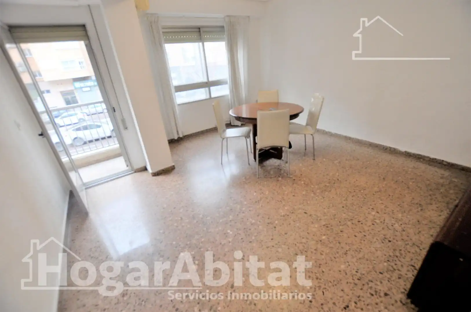 Wohnzimmer von Wohnung zum Verkauf in Valencia mit Klimaanlage, Heizung und Terrasse
