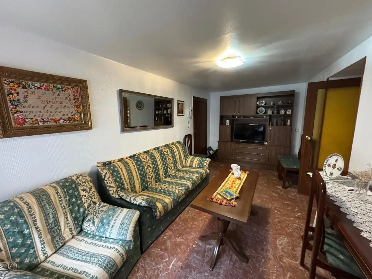 Sala de estar de Finca rústica en venta en Brea de Aragón con Terraza