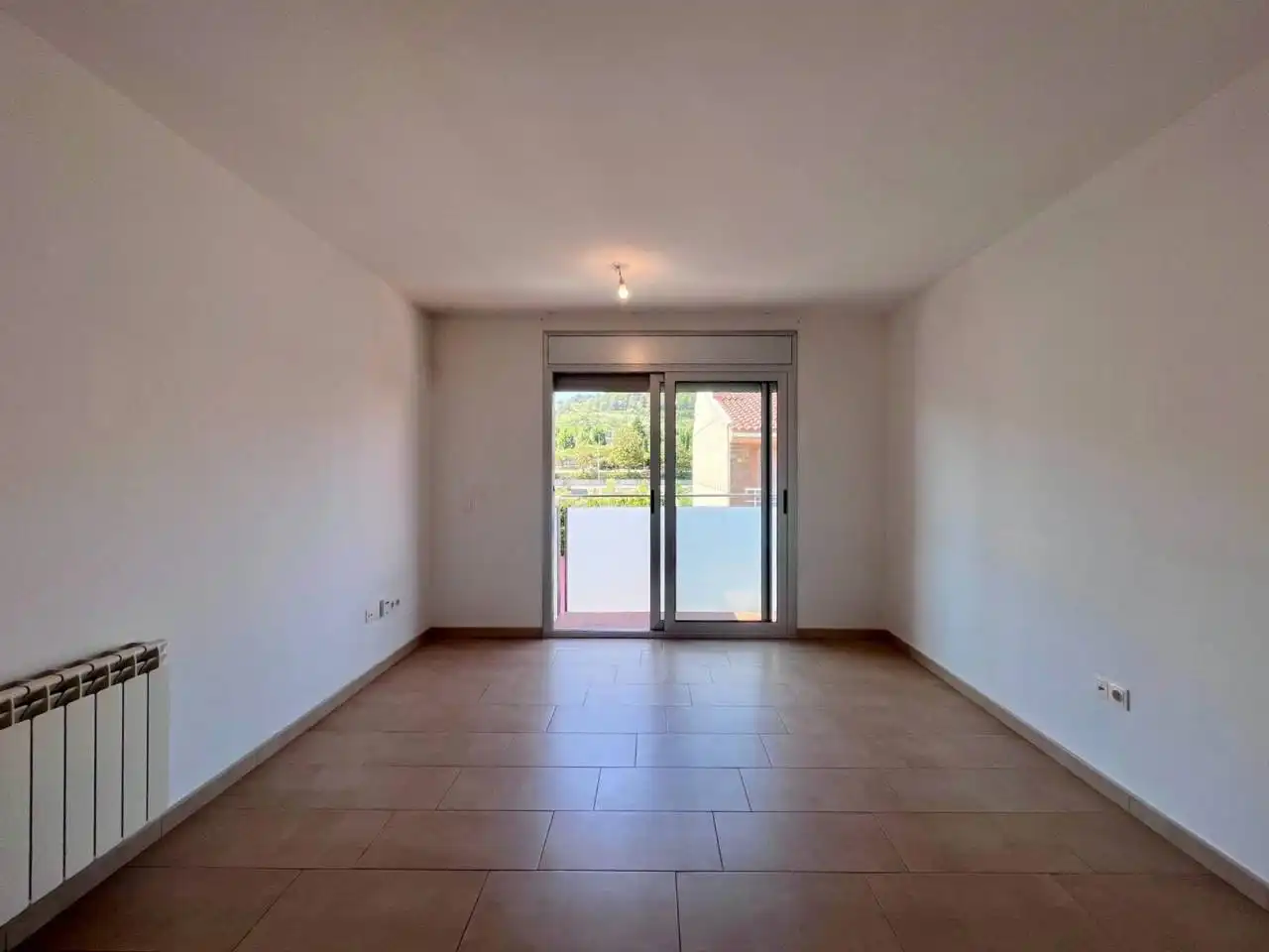Sala de estar de Piso de alquiler en Torrelavit con Aire acondicionado, Calefacción y Terraza