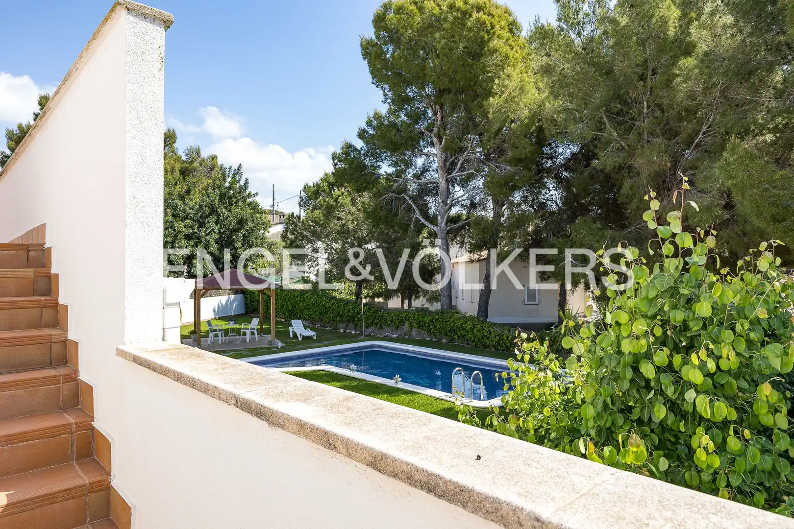 Piscina de Casa o chalet en venta en Calafell con Aire acondicionado, Calefacción y Jardín privado