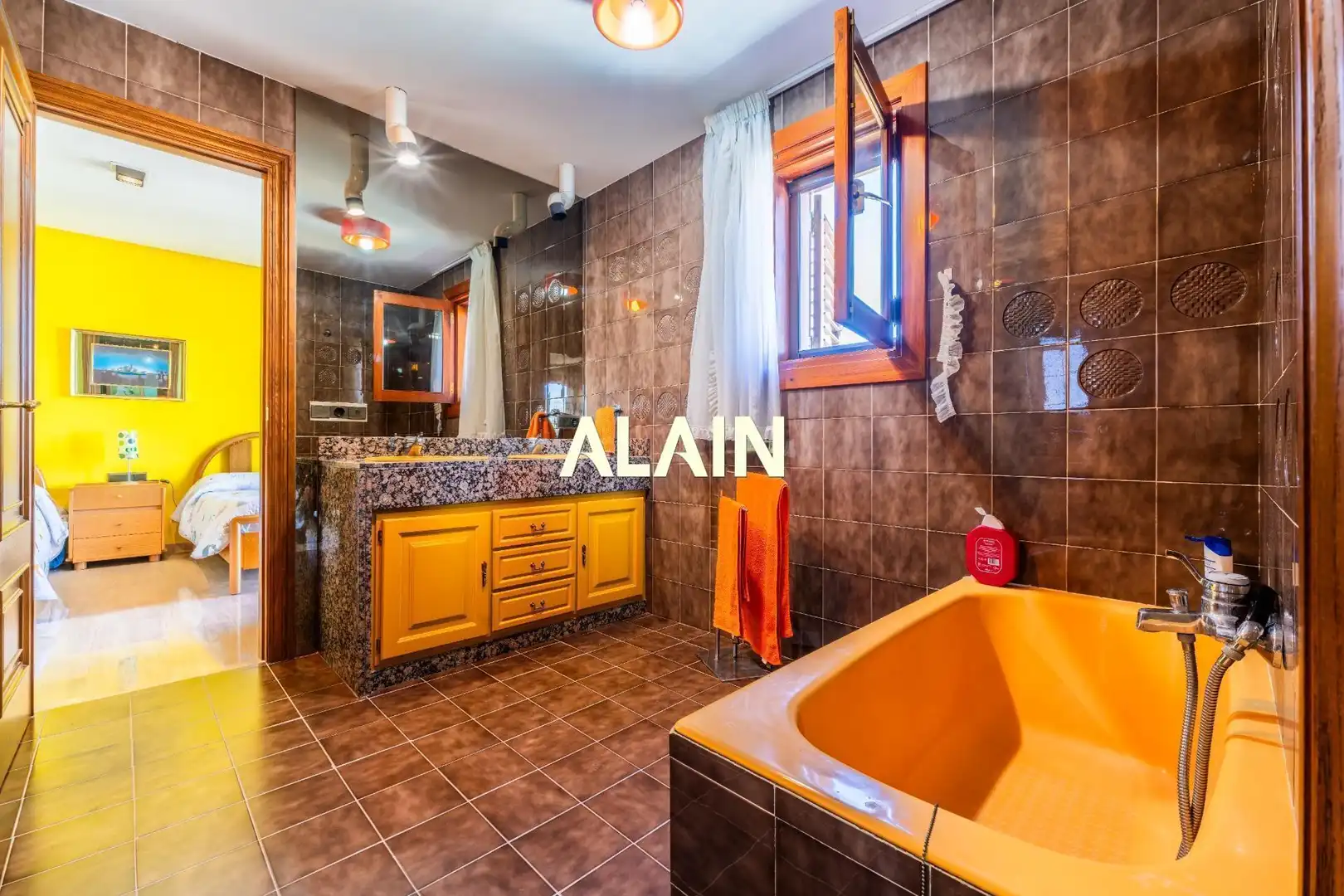 Baño de Casa o chalet en venta en Chiva con Jardín privado, Terraza y Trastero