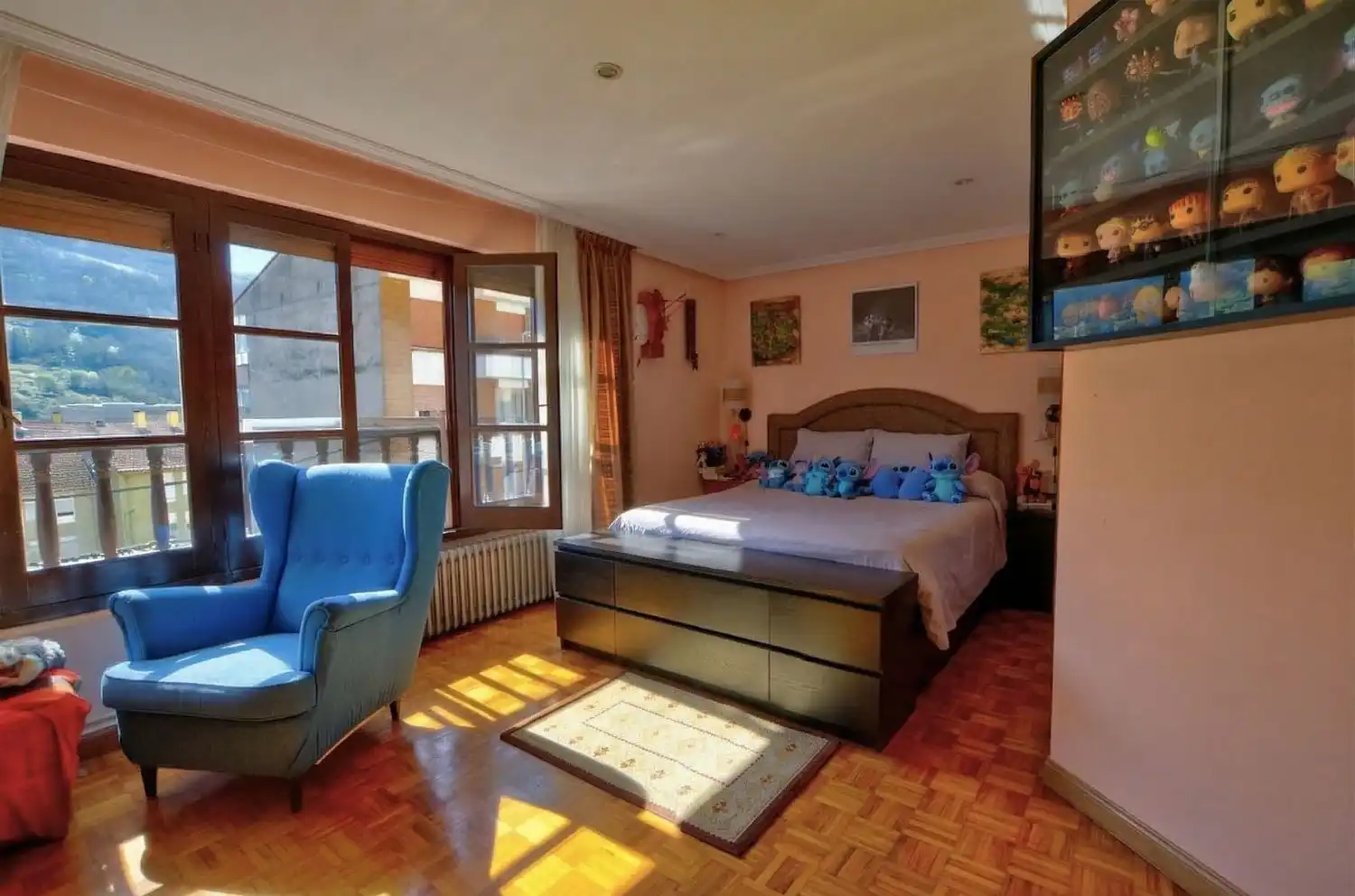 Dormitori de Casa o xalet en venda en Lena amb Calefacció, Terrassa i Traster