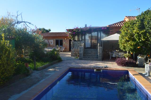 Casa-chalet en Venta en Santa Oliva