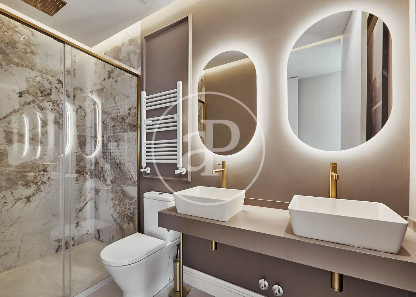 Bathroom of Flat for sale in Madrid  with Air Conditioner, Heating and Furnished