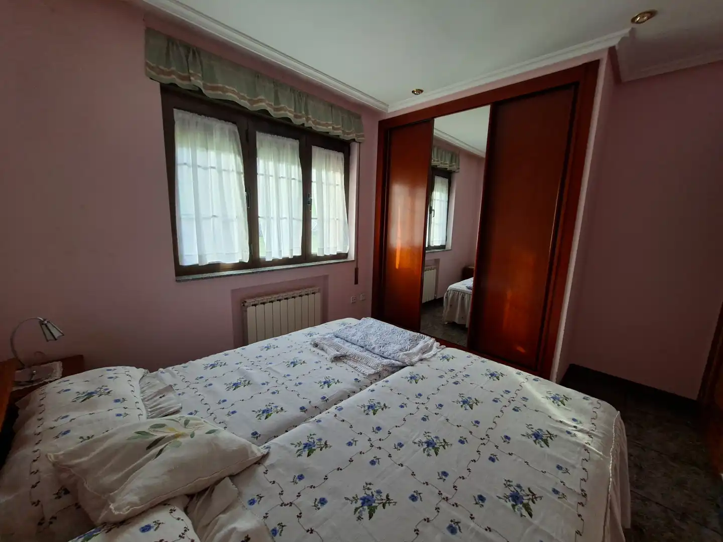 Bedroom of Houses for sale in Soto del Barco  with Heating, Private garden and Parquet flooring