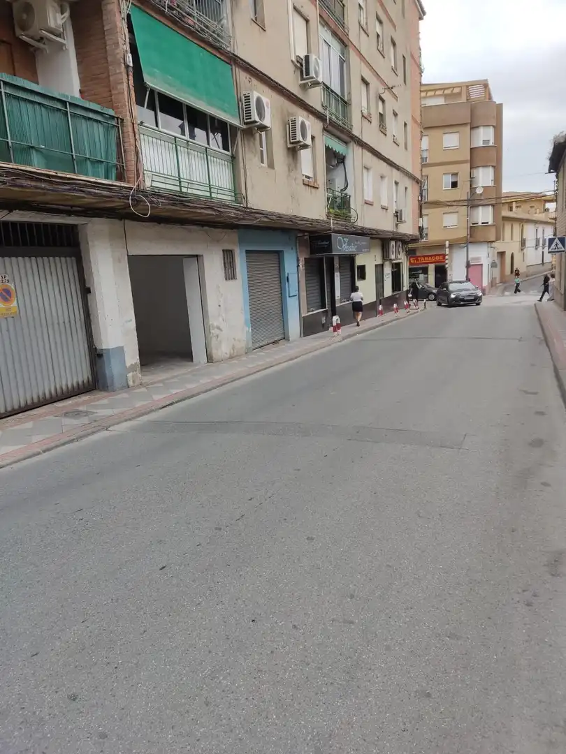 Vista exterior de Local de alquiler en Atarfe