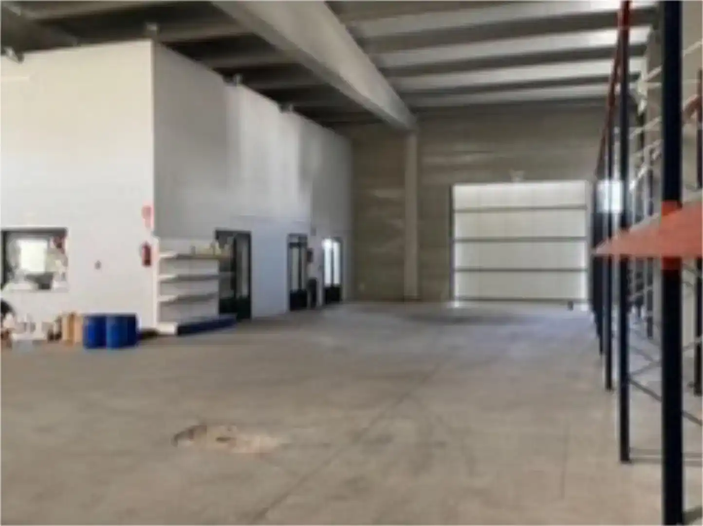Industrial buildings for rent in Olivenza