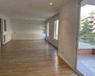 Sala d'estar de Pis de lloguer en  Barcelona Capital amb Aire condicionat, Calefacció i Balcó