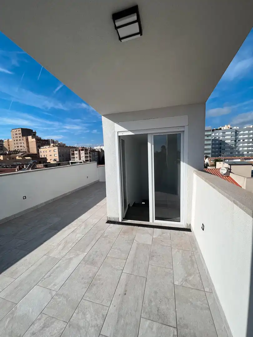 Balcony of Attic for rent in Centre