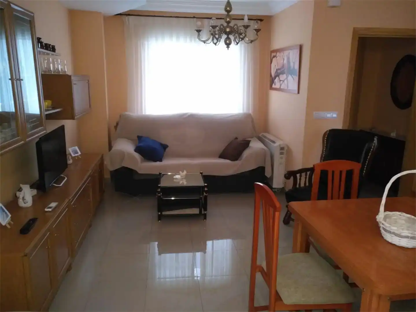 Sala de estar de Piso en venta en Cazorla con Aire acondicionado, Amueblado y Horno