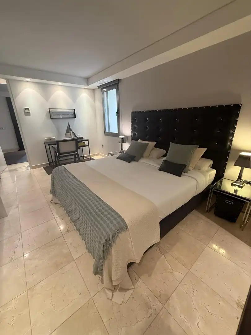 Bedroom of Apartments for rent in Benahavís  with Air Conditioner, Terrace and Swimming Pool