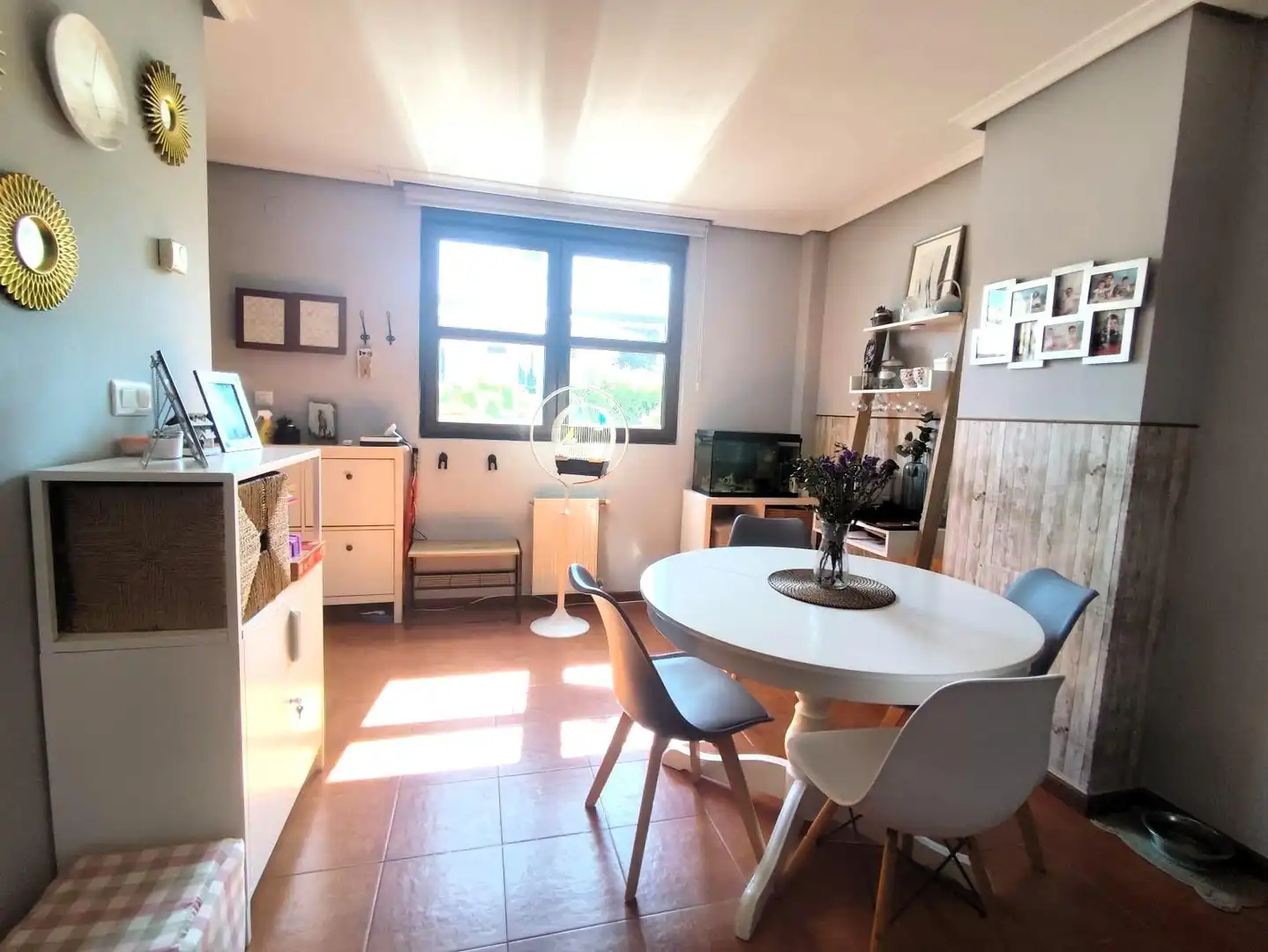 Sala de estar de Casa adosada en venta en Santiurde de Toranzo con Calefacción, Jardín privado y Terraza