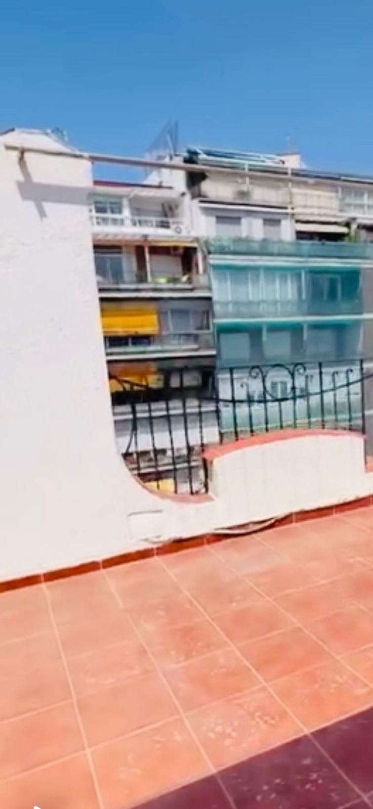 Vista exterior de Ático en venta en  Madrid Capital con Terraza y Balcón