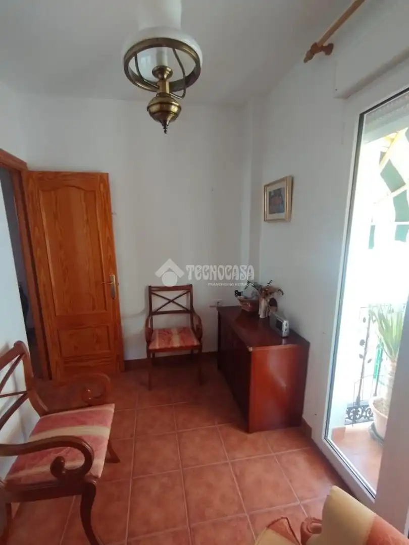 Einfamilien-Reihenhaus zum Verkauf in Málaga mit Klimaanlage, Terrasse und Balkon
