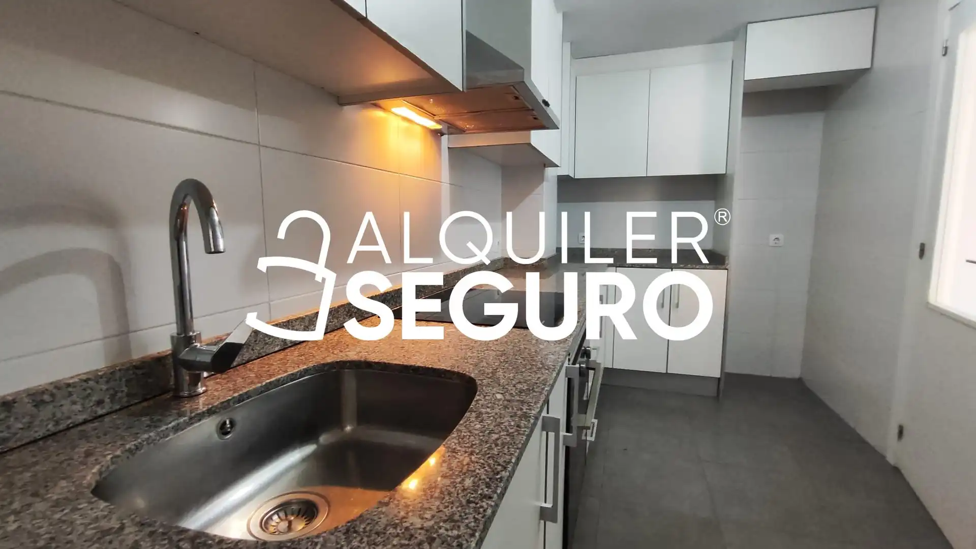 Kitchen of Flat for rent in Torrent  with Air Conditioner and Storage room
