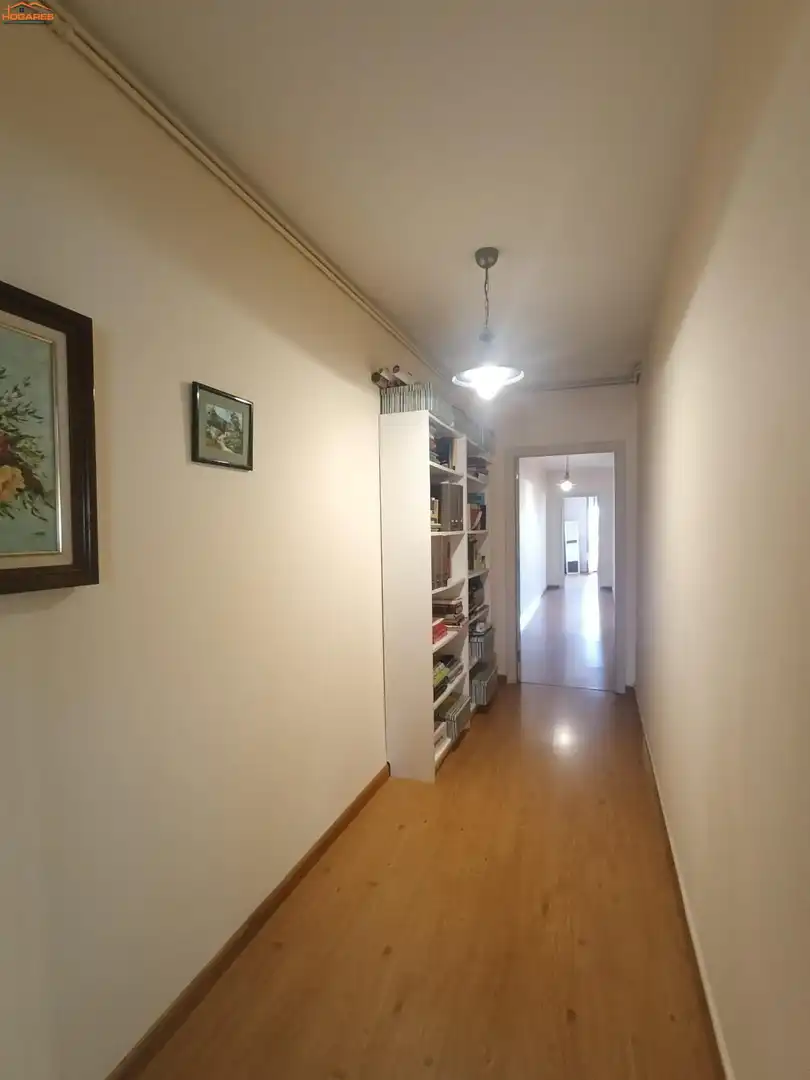 Piso en venta en Tomiño con Calefacción, Terraza y Balcón