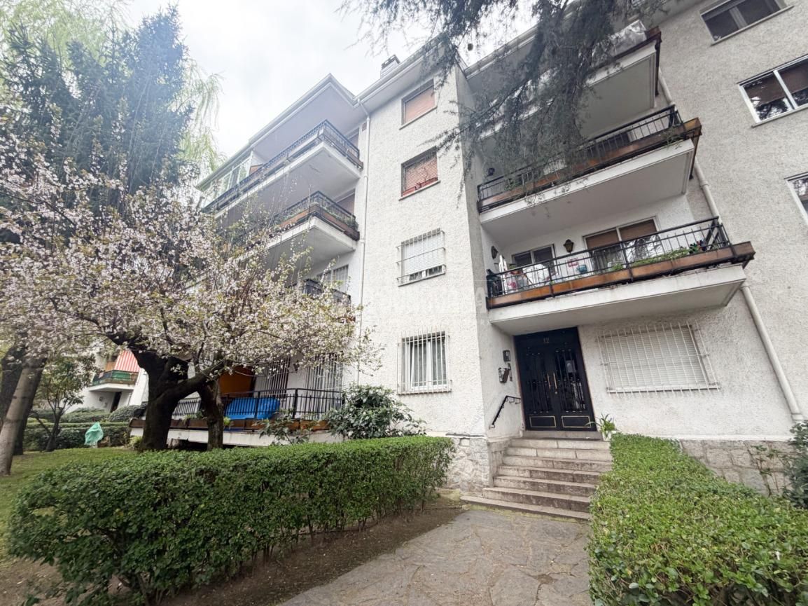 Exterior view of Flat for sale in Collado Villalba  with Heating and Community pool