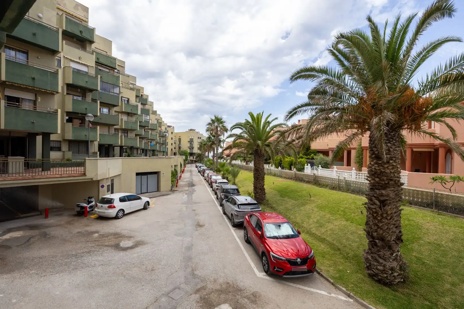 Außenansicht von Maisonette zum Verkauf in Salobreña mit Klimaanlage, Heizung und Terrasse