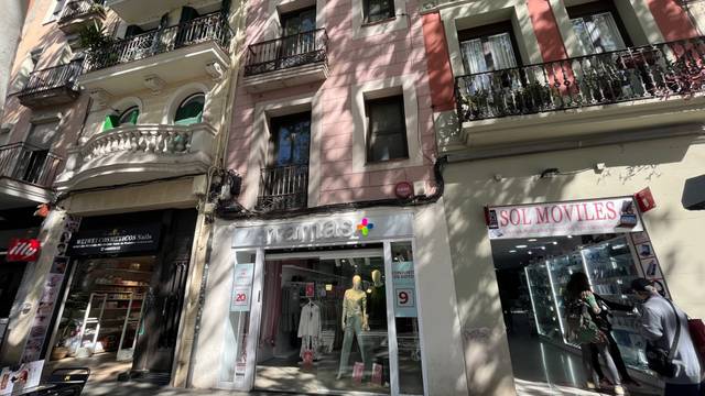 Local comercial en Alquiler en CREU COBERTA, 122 en Hostafrancs