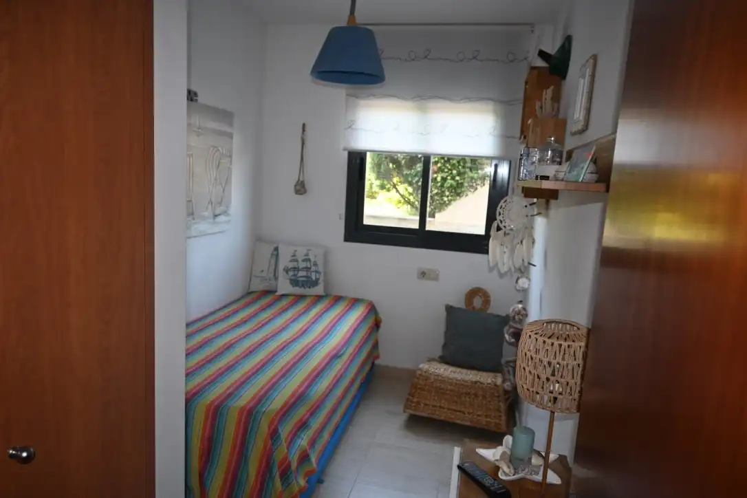 Schlafzimmer von Wohnung zum Verkauf in L'Escala mit Klimaanlage, Heizung und Terrasse