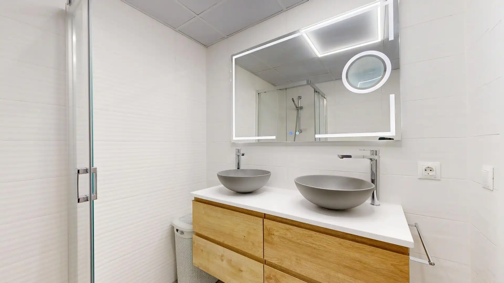 Bathroom of Flat for sale in Benicalap