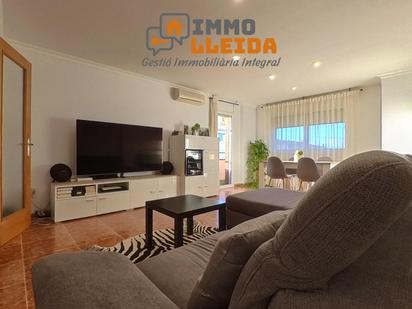 Living room of Flat for sale in Torrelameu  with Terrace and Balcony