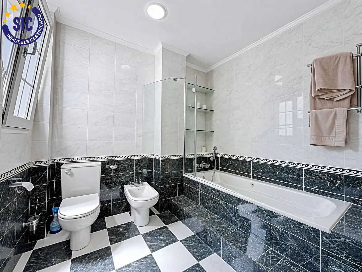 Baño de Casa o chalet en venta en Valencia con Aire acondicionado, Calefacción y Parquet