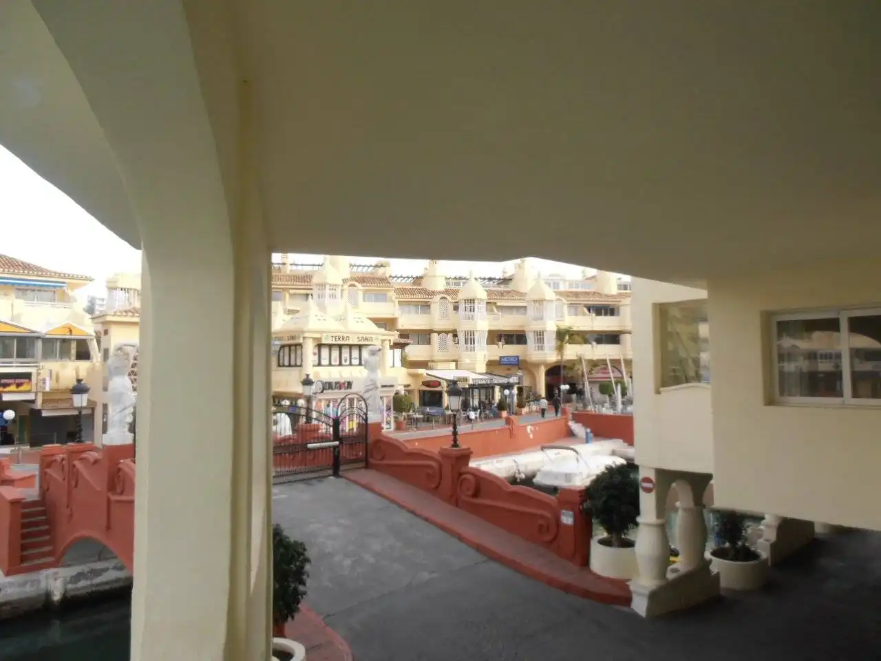 Apartamento con piscina en alquiler en Puerto Marina, imagen 7