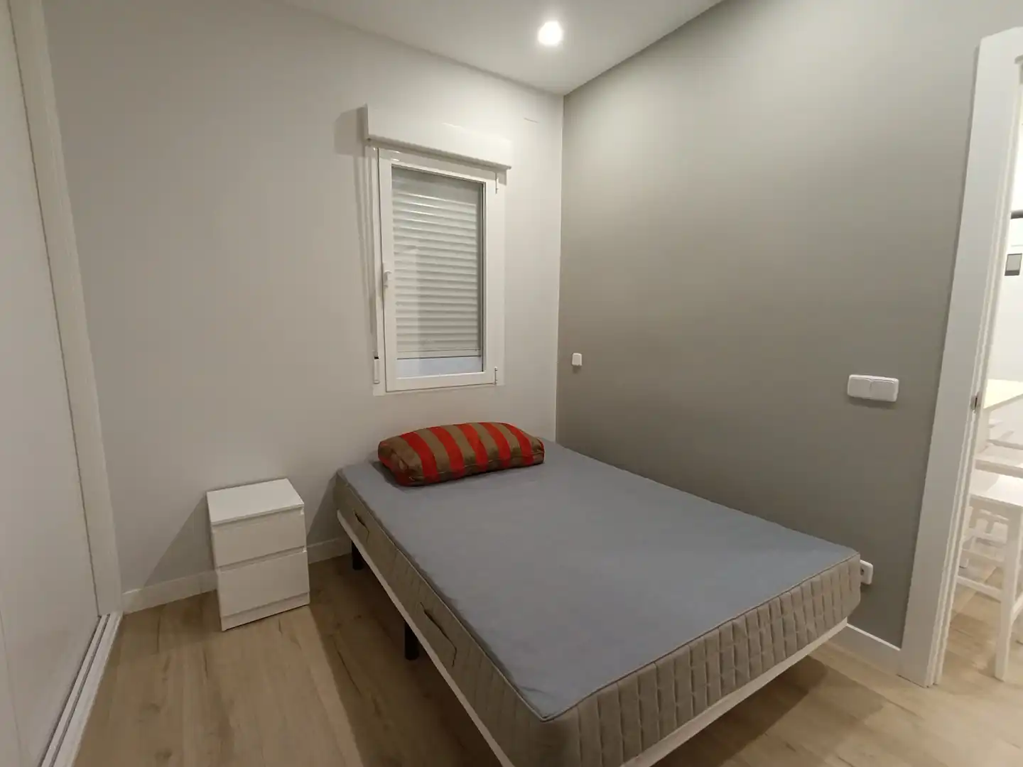 Habitación de Piso de alquiler en Madrid con Calefacción, Parquet y Amueblado