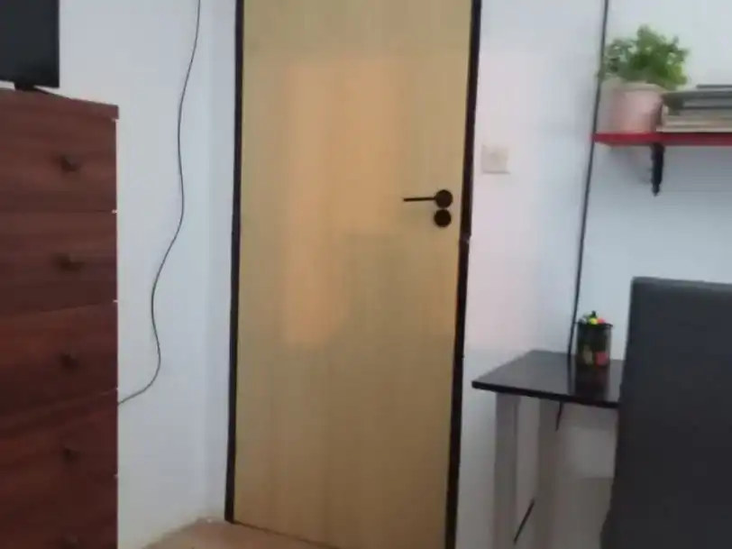 Casa adosada per a compartir en Sanlúcar la Mayor amb Aire condicionat i Moblat