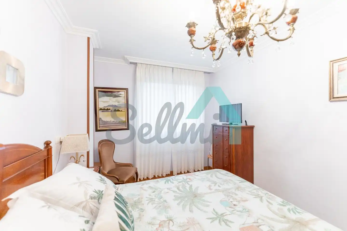 Bedroom of Flat for sale in Gijón   with Heating, Parquet flooring and Furnished