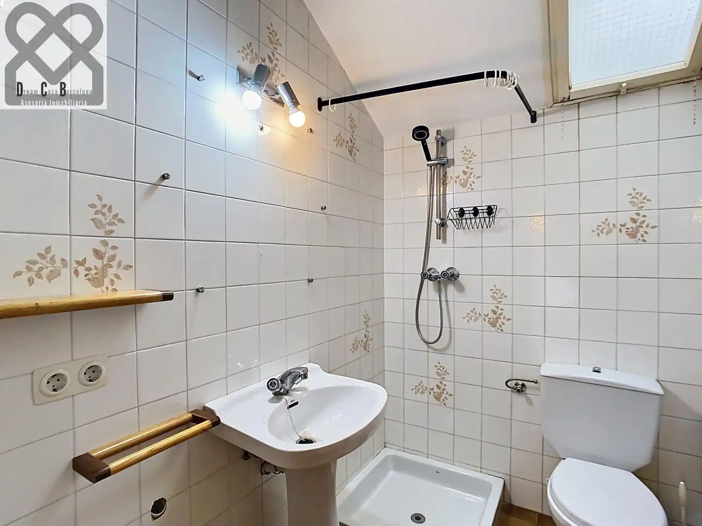 Baño de Casa o chalet en venta en Corbera de Llobregat con Calefacción, Jardín privado y Terraza