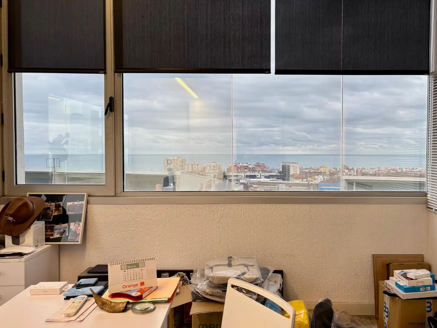Oficina de lloguer en Badalona amb Aire condicionat, Calefacció i Internet