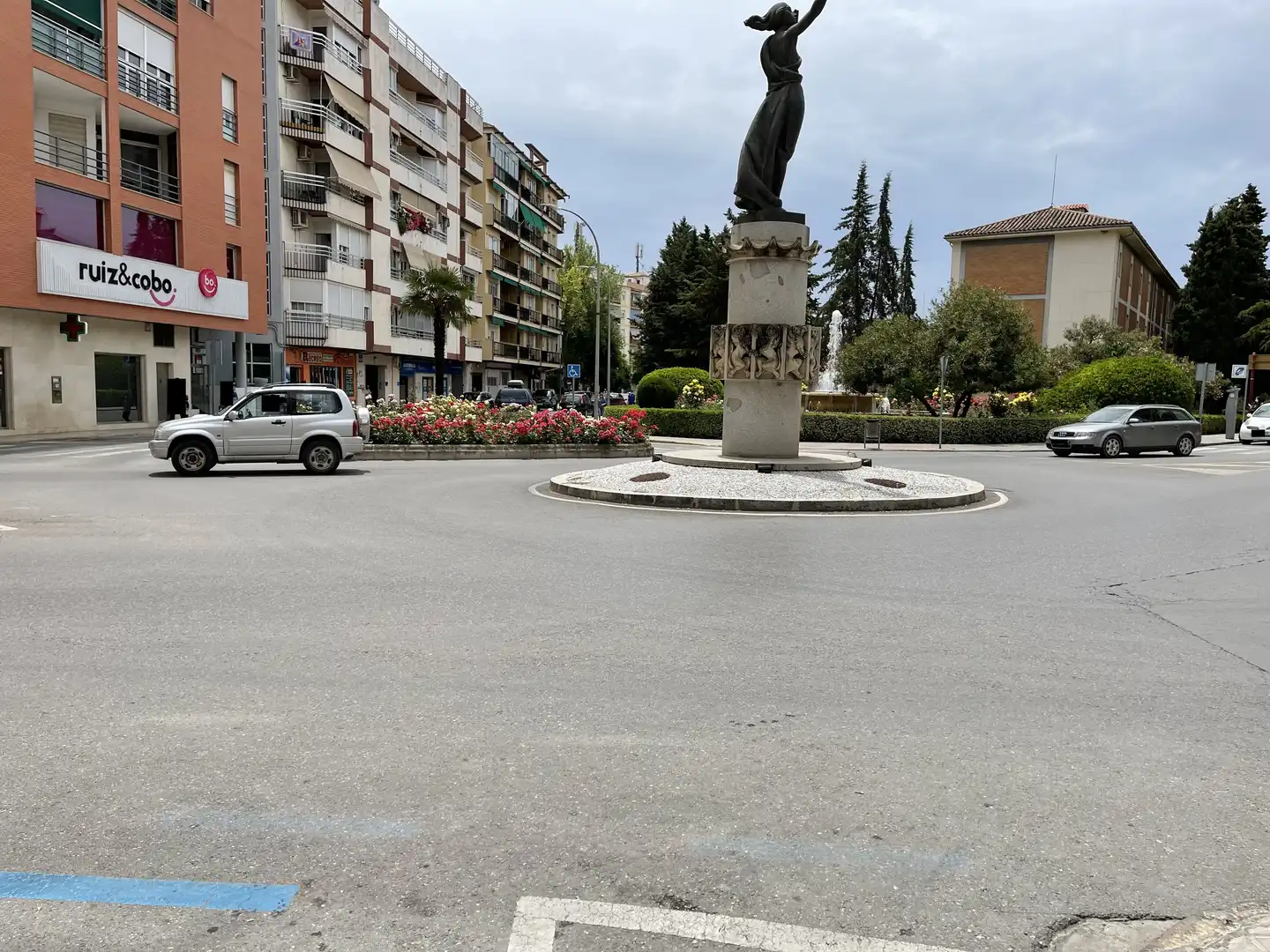 Locale commerciale in affitto a Avenida Ramón y Cajal, imagen 3