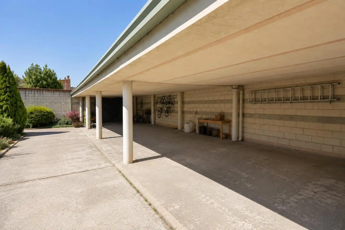 Vista exterior de Casa o chalet en venta en Alcazarén con Calefacción, Jardín privado y Trastero