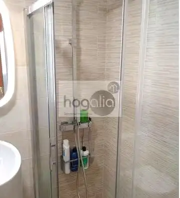 Baño de Piso de alquiler en Sevilla con Aire acondicionado, Amueblado y Balcón