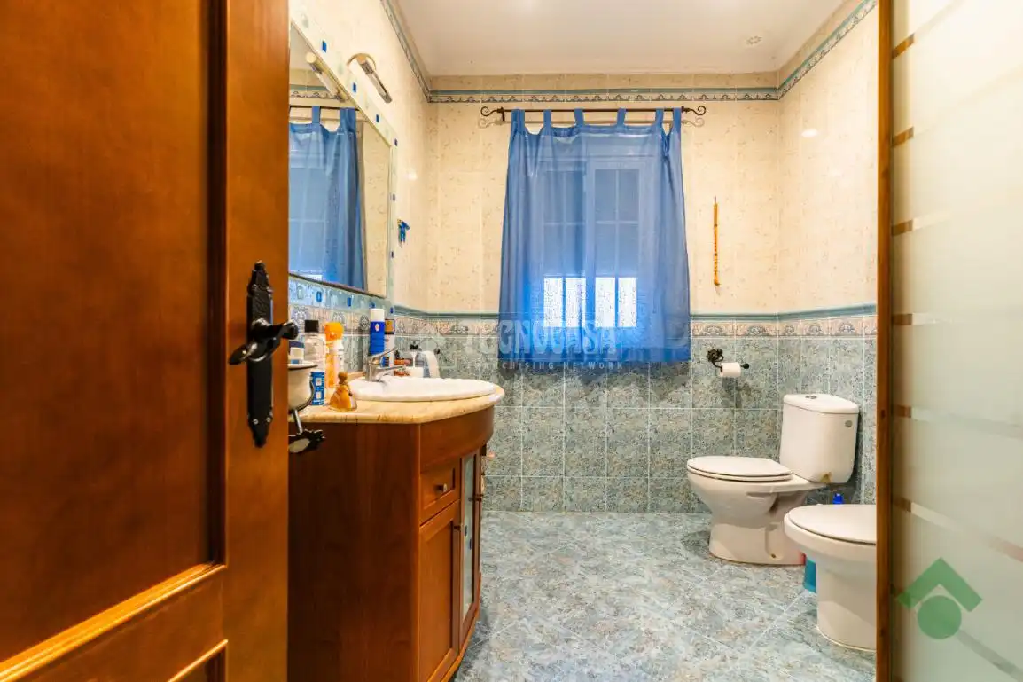 Bathroom of Country homes for sale in Jerez de la Frontera  with Air Conditioner