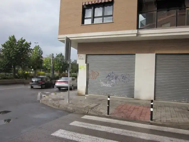 Vista exterior de Local de lloguer en Burjassot