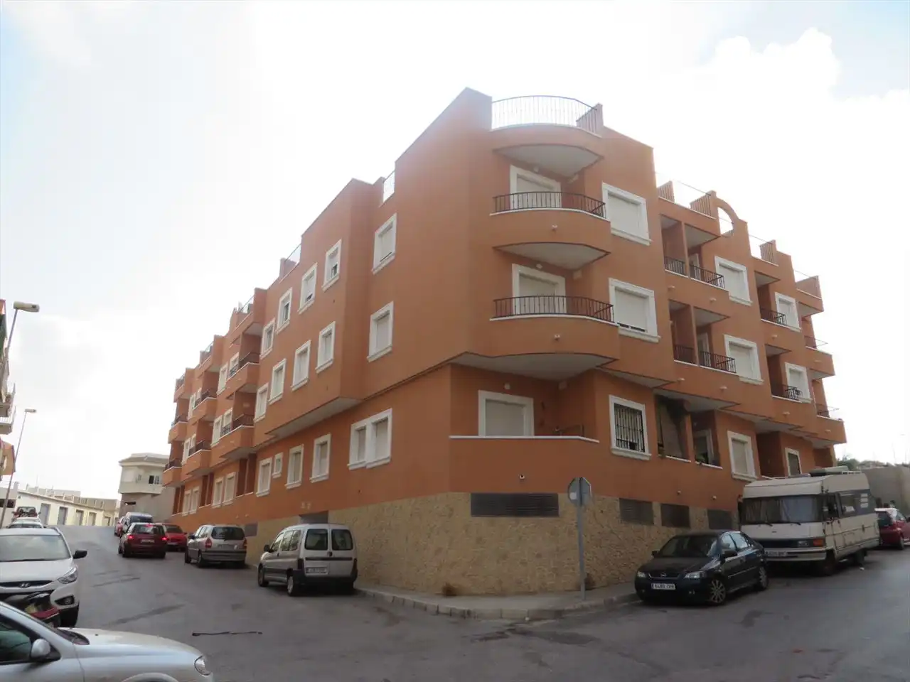 Flat with terrace for sale in Calle el Calvario 10