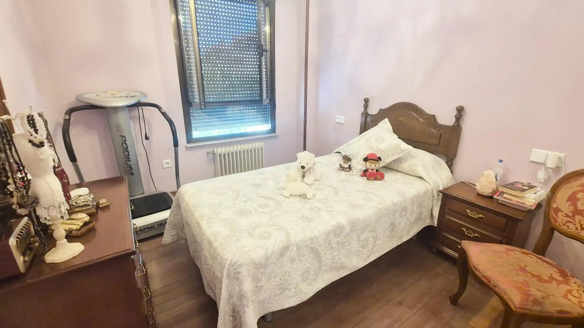 Dormitori de Pis en venda en San José - Parador - Zurguén
