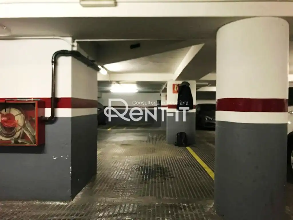 Parkplatz von Garage zum Verkauf in Barcelona