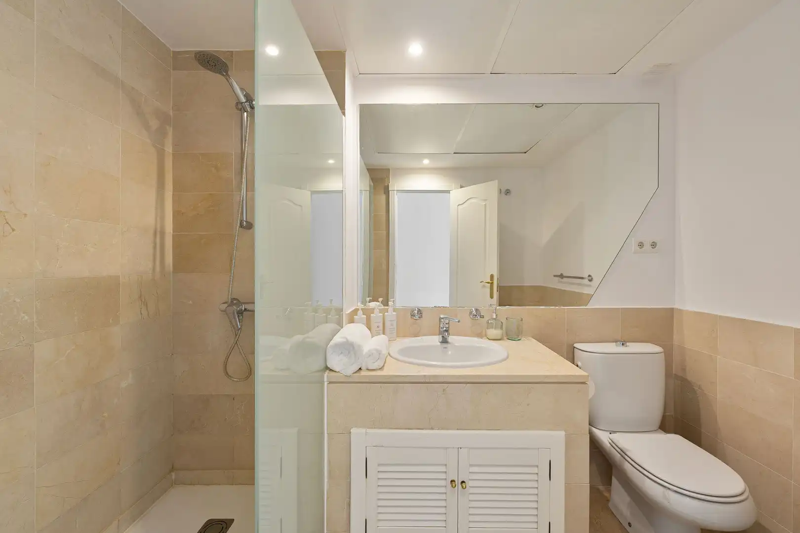 Reihenhaus mit Pool zum Verkauf in Nueva Andalucía, imagen 17