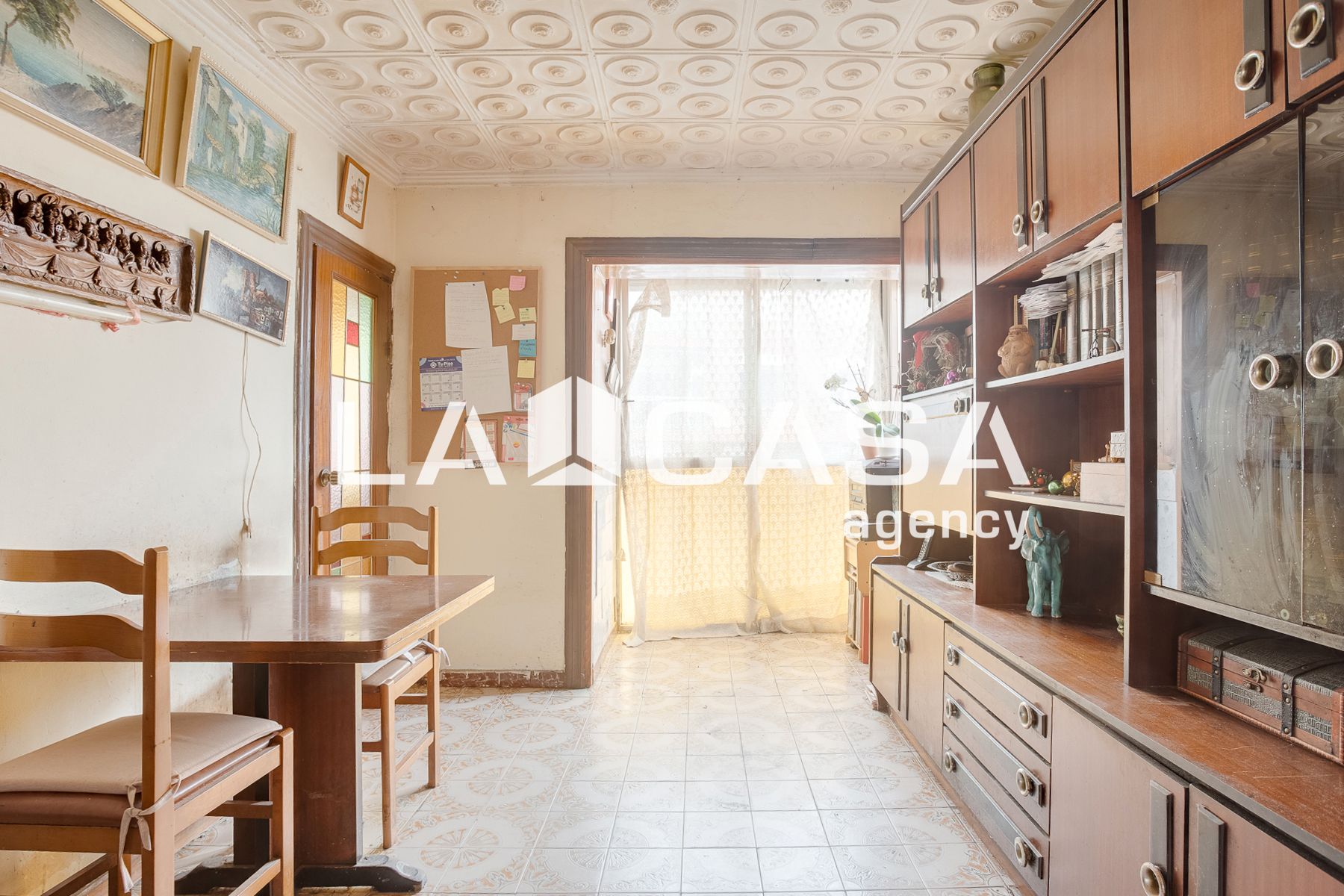 Piso en venta en Carrer d'Almagro, Les Roquetes, Nou Barris,  Barcelona Capital