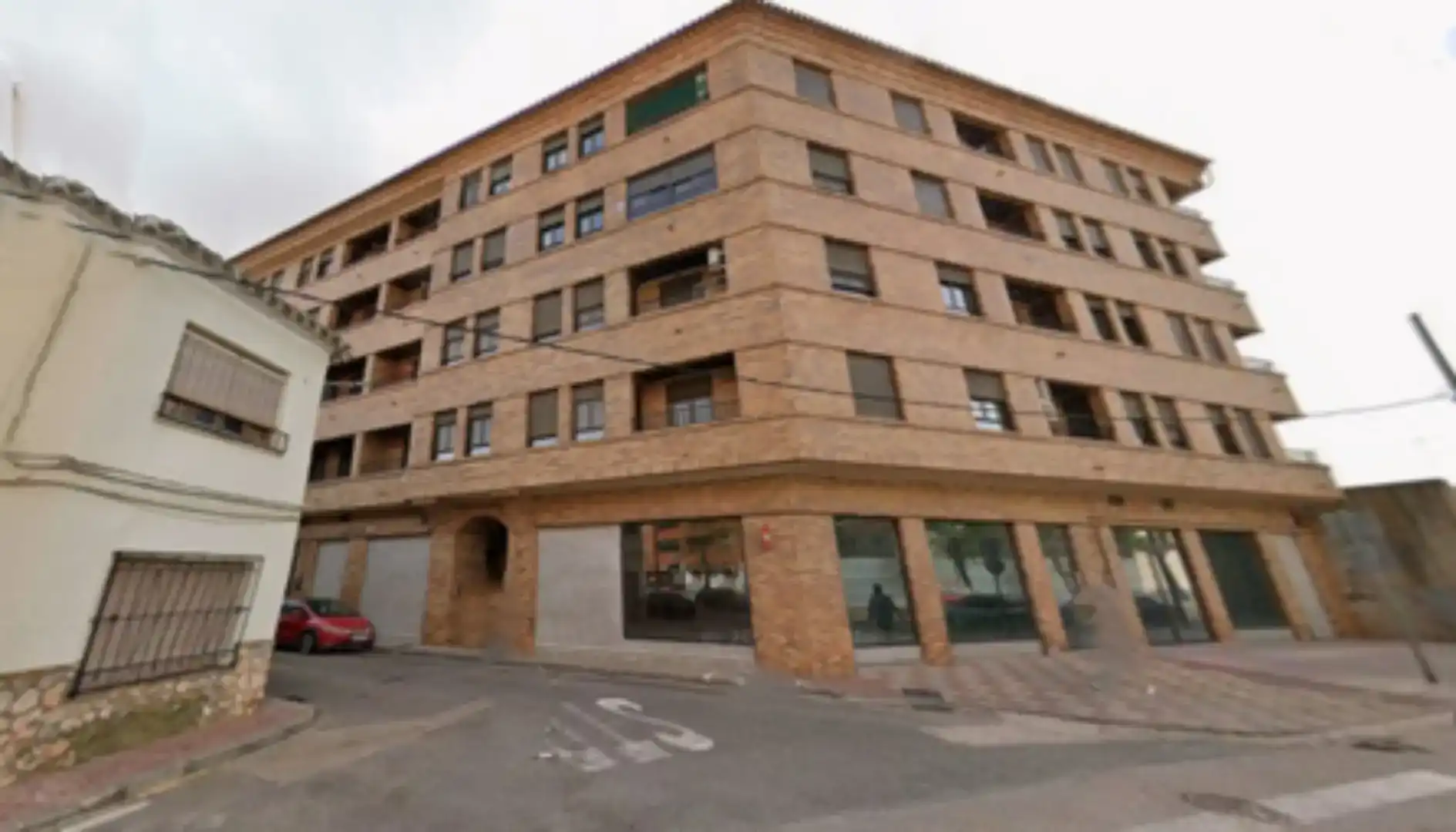 Vista exterior de Pis en venda en Villarrobledo amb Aire condicionat i Balcó