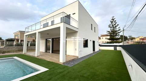 Foto 2 de Casa o xalet en venda a Francesc Pujol, 1, La Franquesa - Oasis Park, El Vendrell