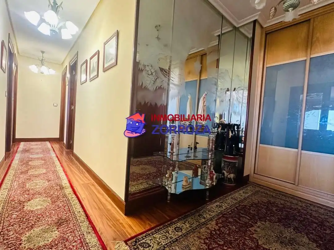 Piso en venta en Calle Los Caserios, Centro