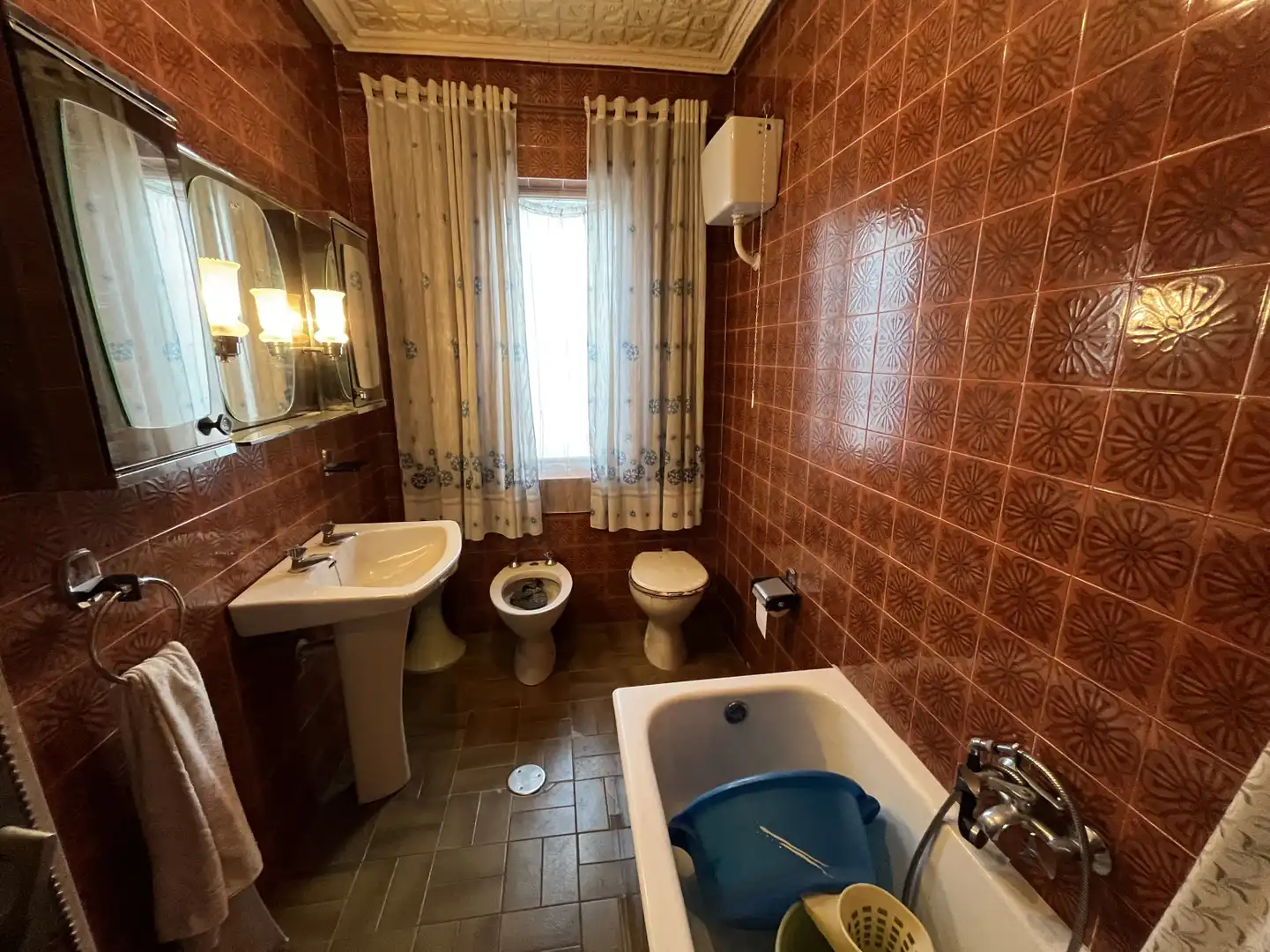Badezimmer von Wohnung zum Verkauf in Astorga mit Parkett und Abstellraum