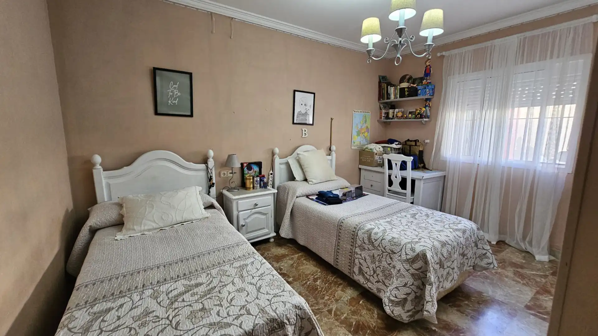 Dormitori de Casa o xalet en venda en Jerez de la Frontera amb Jardí privat i Traster